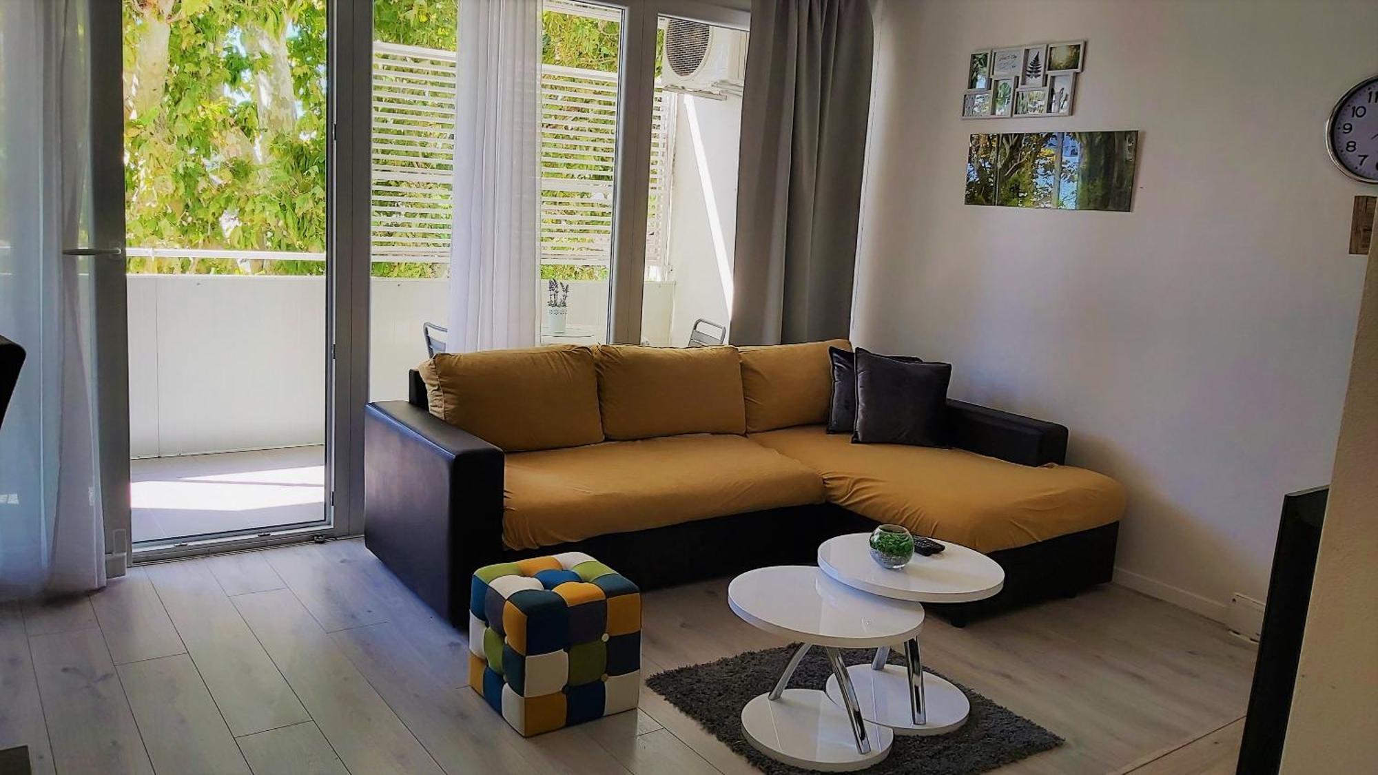 Apartment Punta Омиш Экстерьер фото
